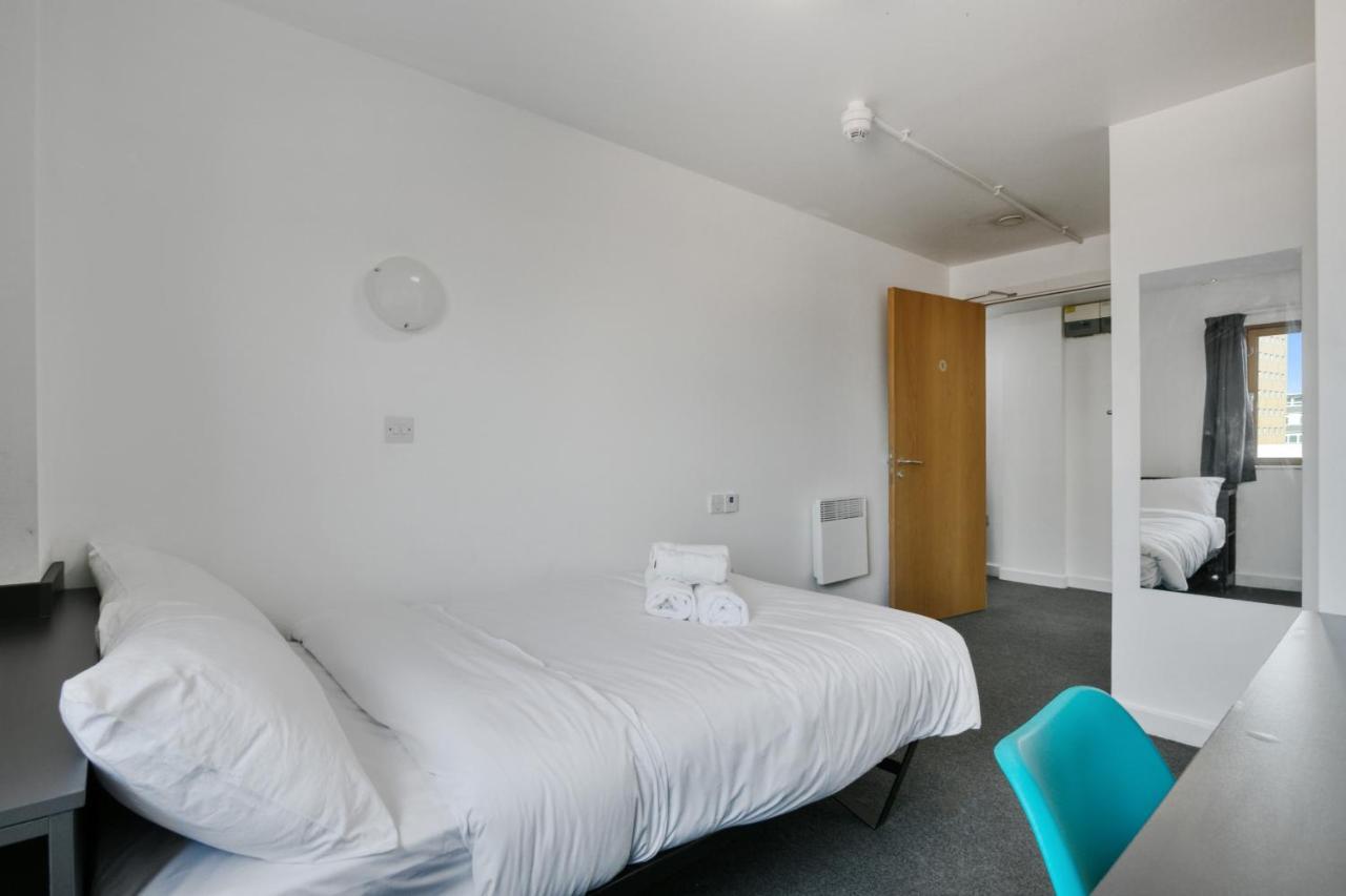 Bright & Central Room In Luton, Sleeps 2 Luton  Exterior foto