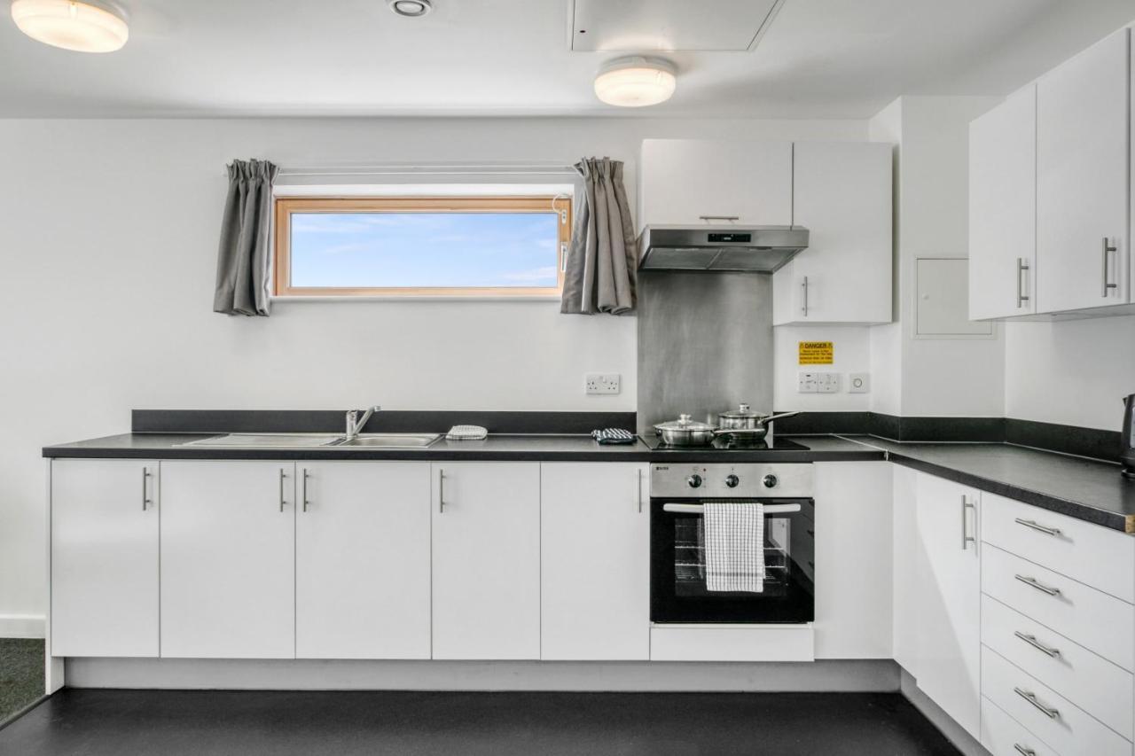 Bright & Central Room In Luton, Sleeps 2 Luton  Exterior foto