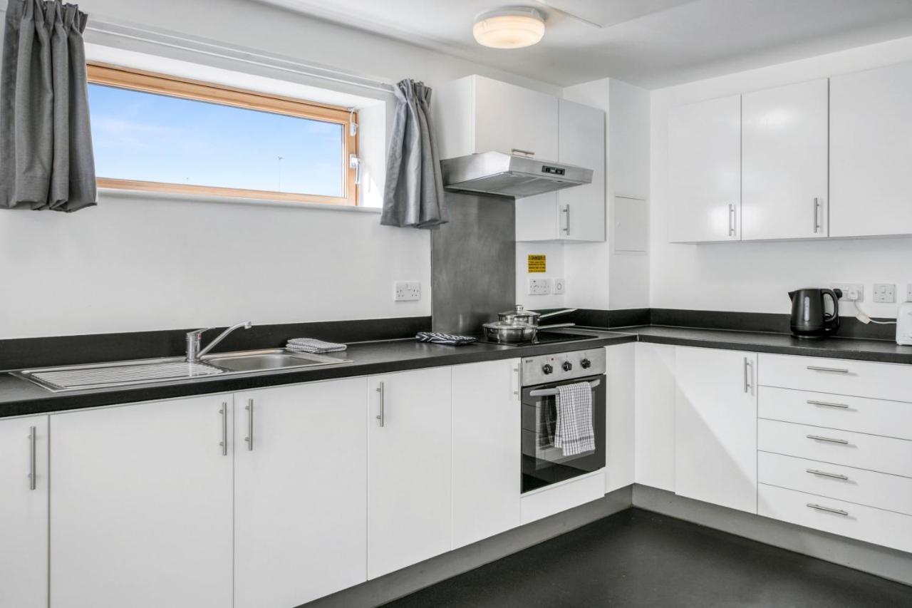 Bright & Central Room In Luton, Sleeps 2 Luton  Exterior foto